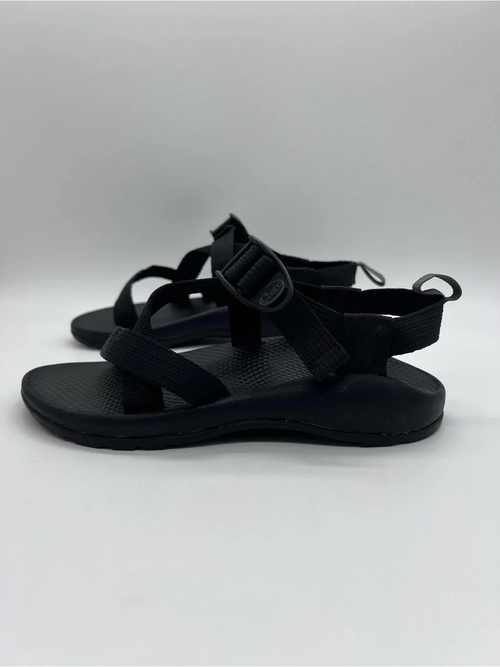 Chaco Kid's Black Strappy Outdoor Sport Sandals Size 4 Big Boy
